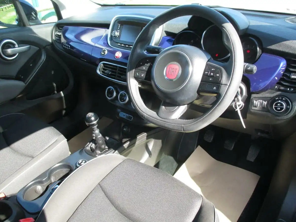 2015-fiat-500x-14-pop-star-opening-edition-big-20