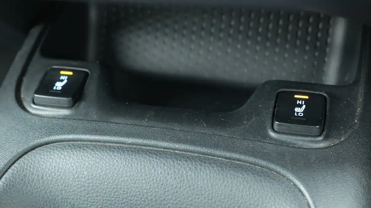 2021-toyota-corolla-18-vvt-i-icon-trk-hatchback-5d-big-27