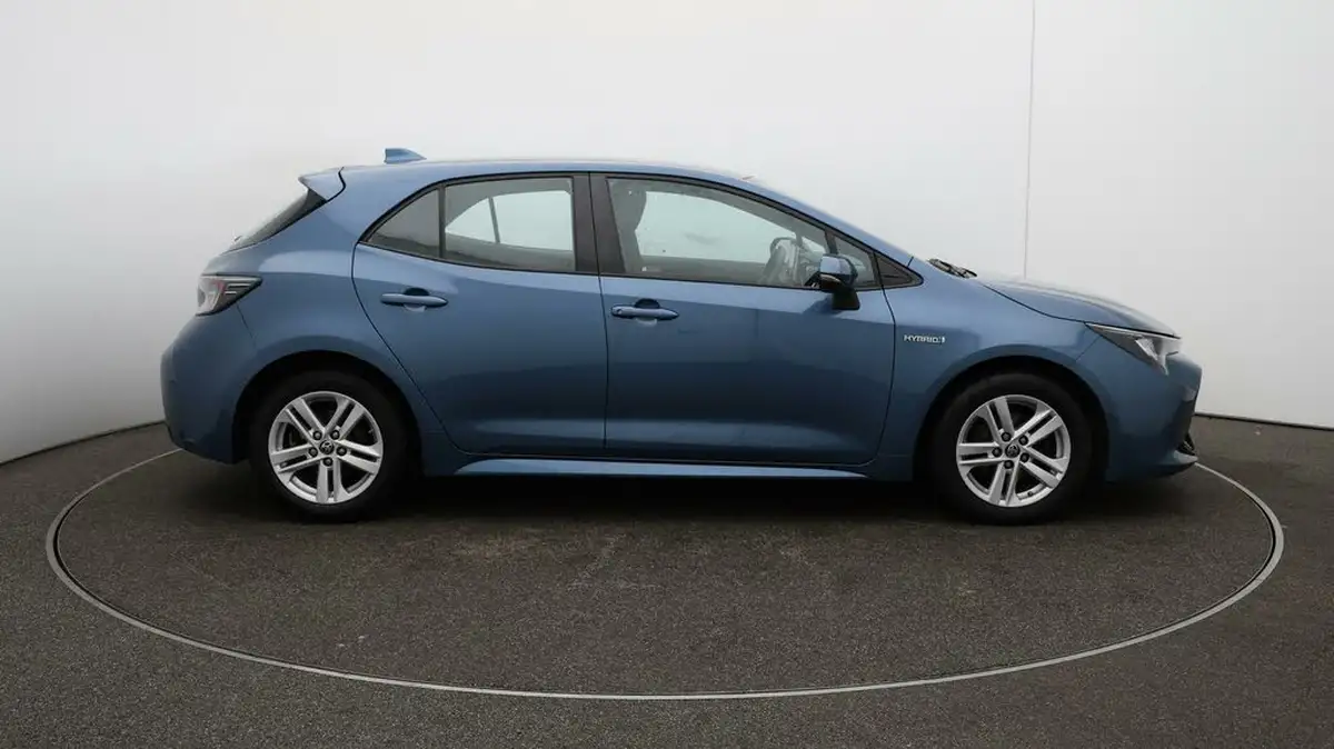 2021-toyota-corolla-18-vvt-i-icon-trk-hatchback-5d-big-44