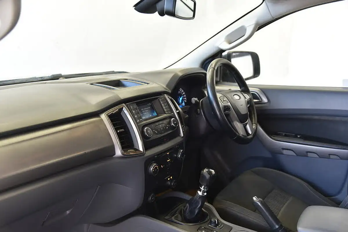 2016-ford-ranger-22td-xlt-160ps-pickup-big-36
