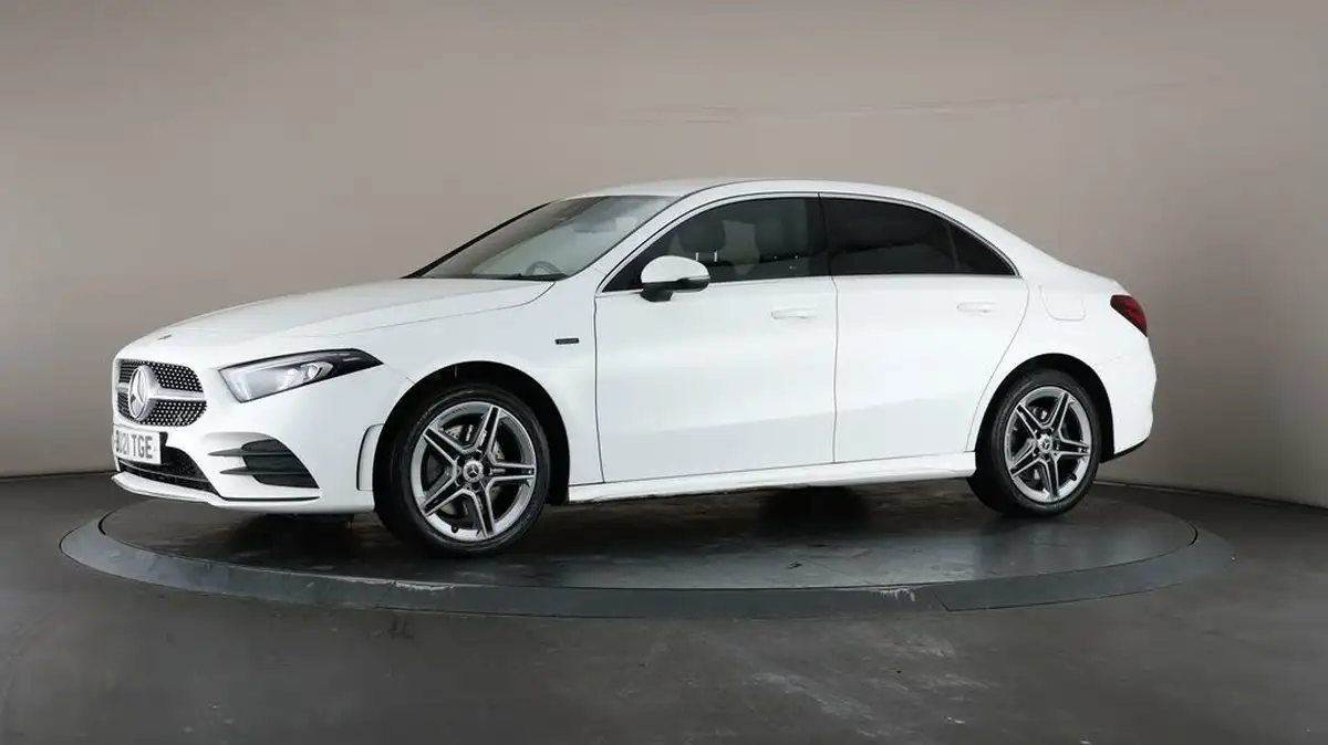 2021-mercedes-benz-a-class-13-a250e-amg-line-saloon-4d-big-35