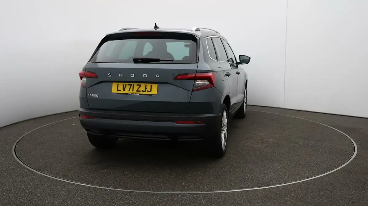 2021-skoda-karoq-15-tsi-se-l-dsg-big-48