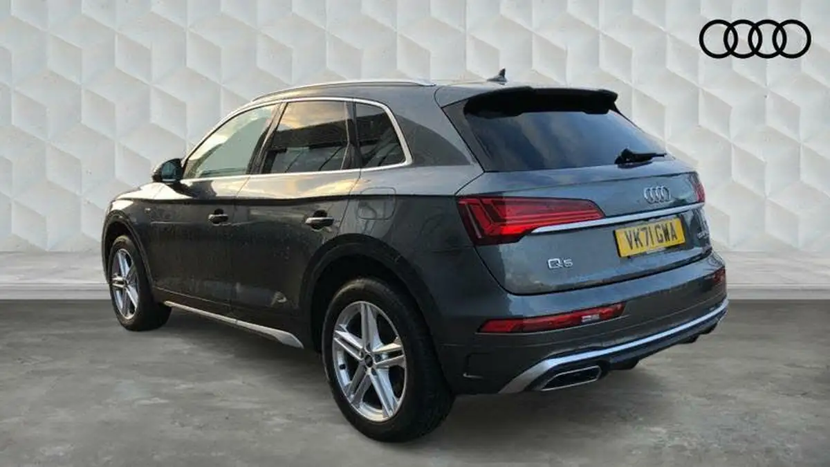 2021-audi-q5-20-50-tfsi-e-s-line-station-wagon-big-2
