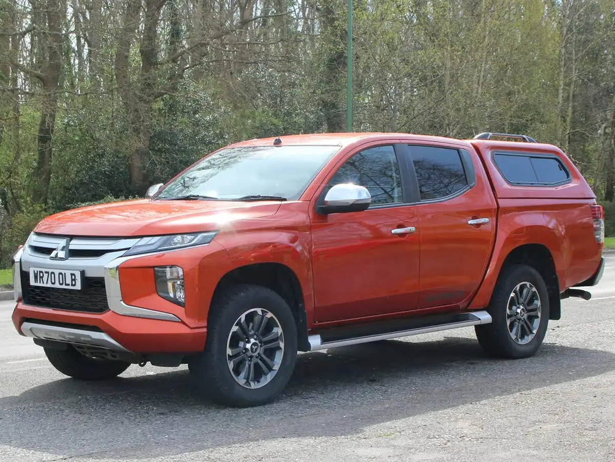 2020-mitsubishi-l200-22di-d-warrior-big-0