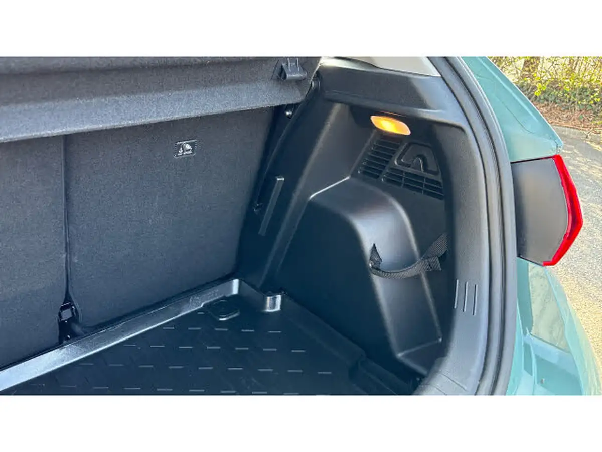 2024-hyundai-i20-10-t-gdi-advance-big-68
