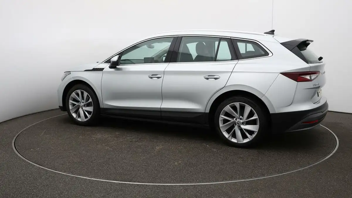 2021-skoda-enyaq-e-80-loft-82-kwh-big-39