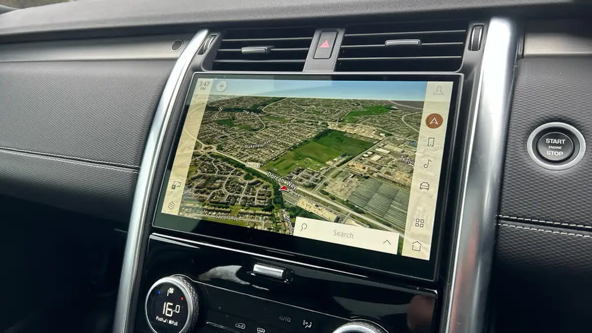 2022-land-rover-discovery-30-d300-r-dynamic-hse-big-10