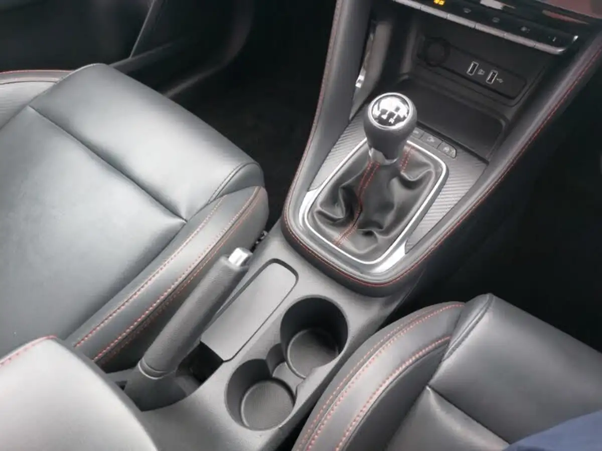 2021-mg-zs-suv-15-vti-tech-exclusive-big-18
