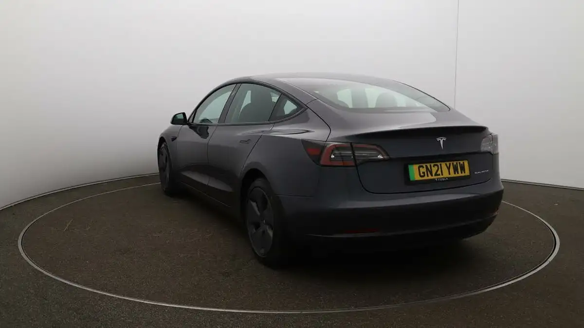 2021-tesla-model-3-e-long-range-4x4-big-52