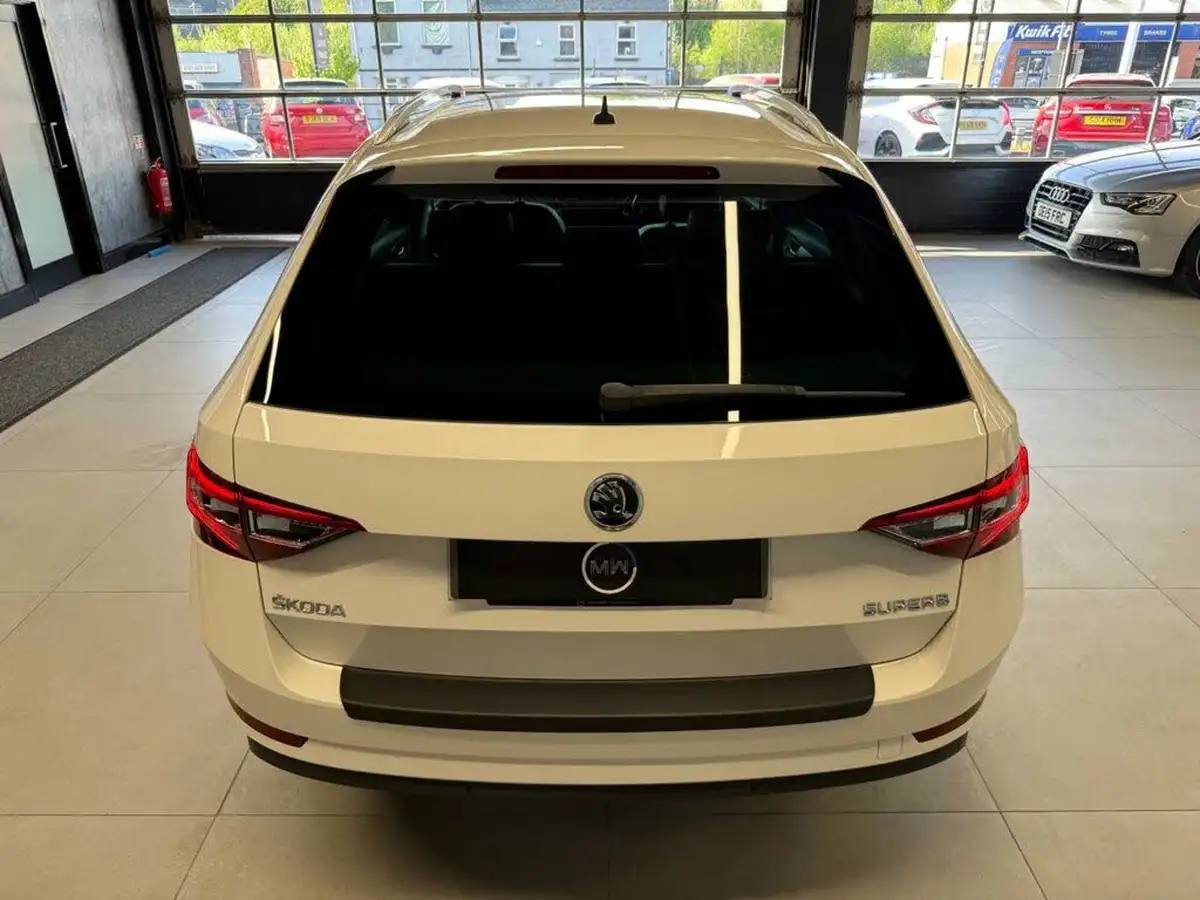 2018-skoda-superb-20tdi-scr-se-l-executive-150ps-estate-dsg-big-5