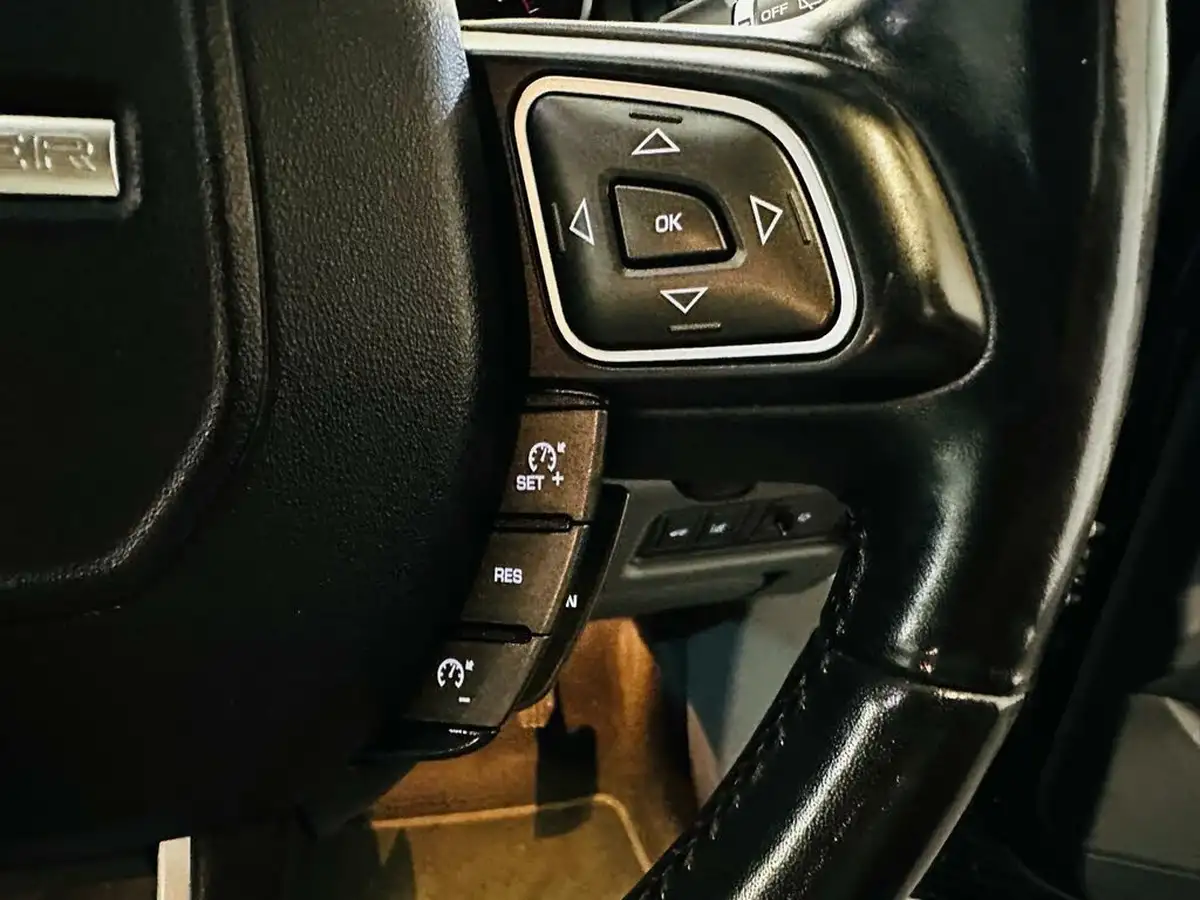 2017-land-rover-range-rover-evoque-20td4-se-auto-big-41