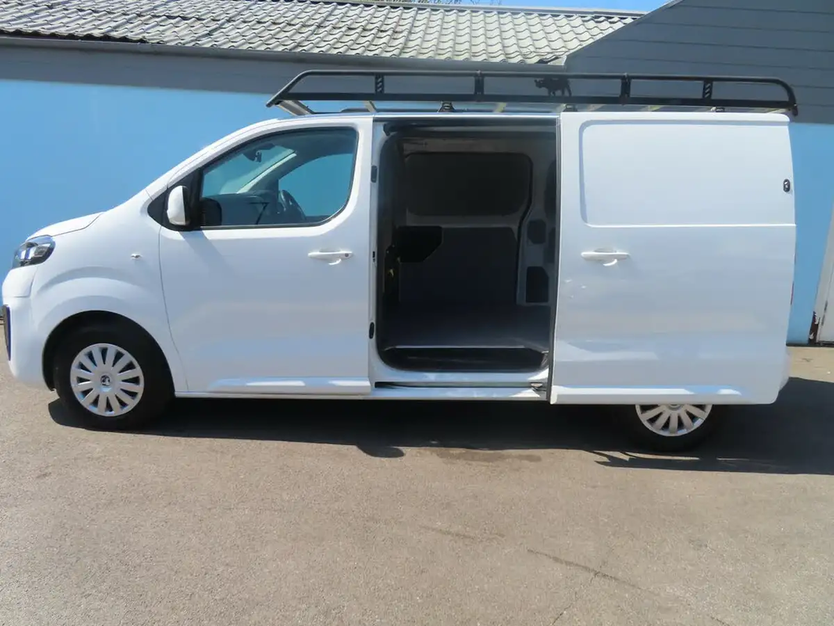 2020-vauxhall-vivaro-20td-3100-l1h1-sportive-120pseu6dt-panel-big-11