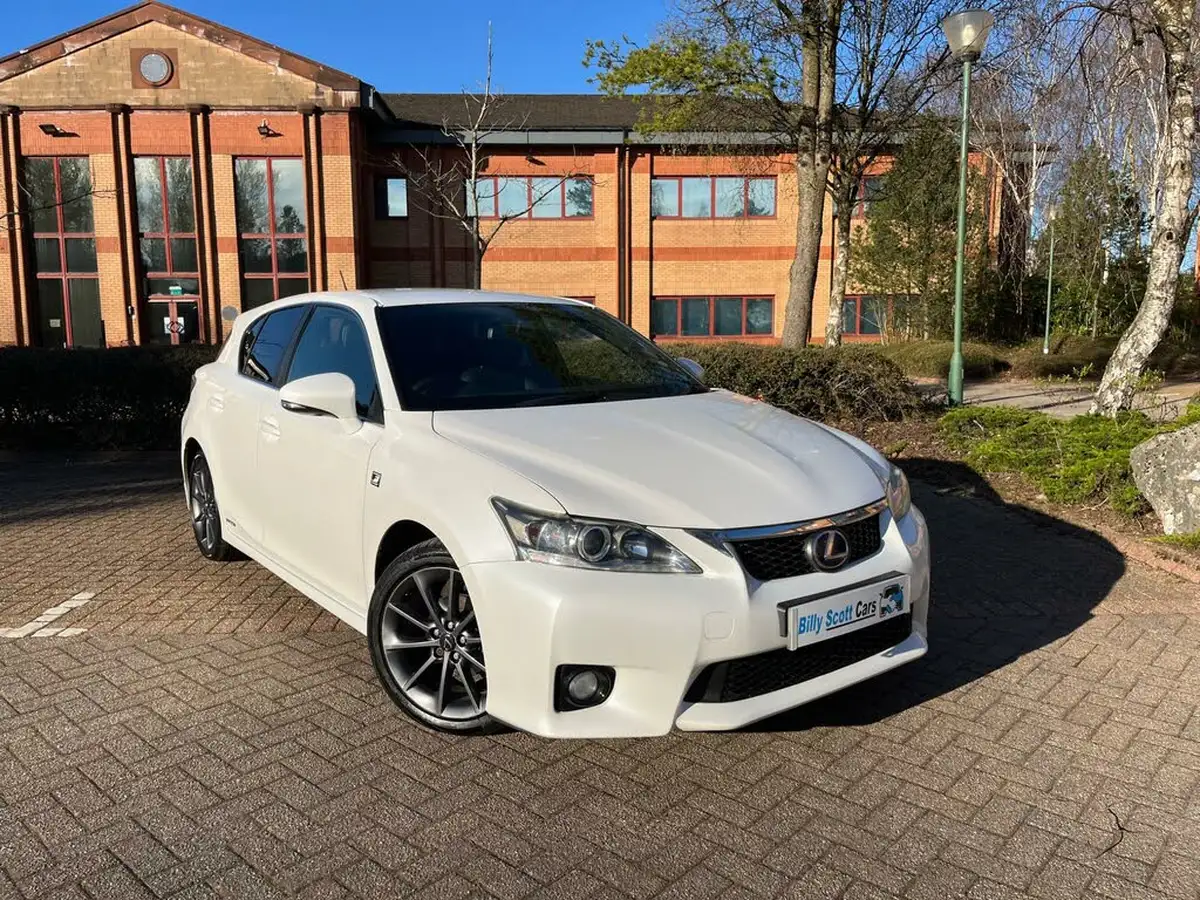 2013-lexus-ct-200h-18-f-sport-big-5