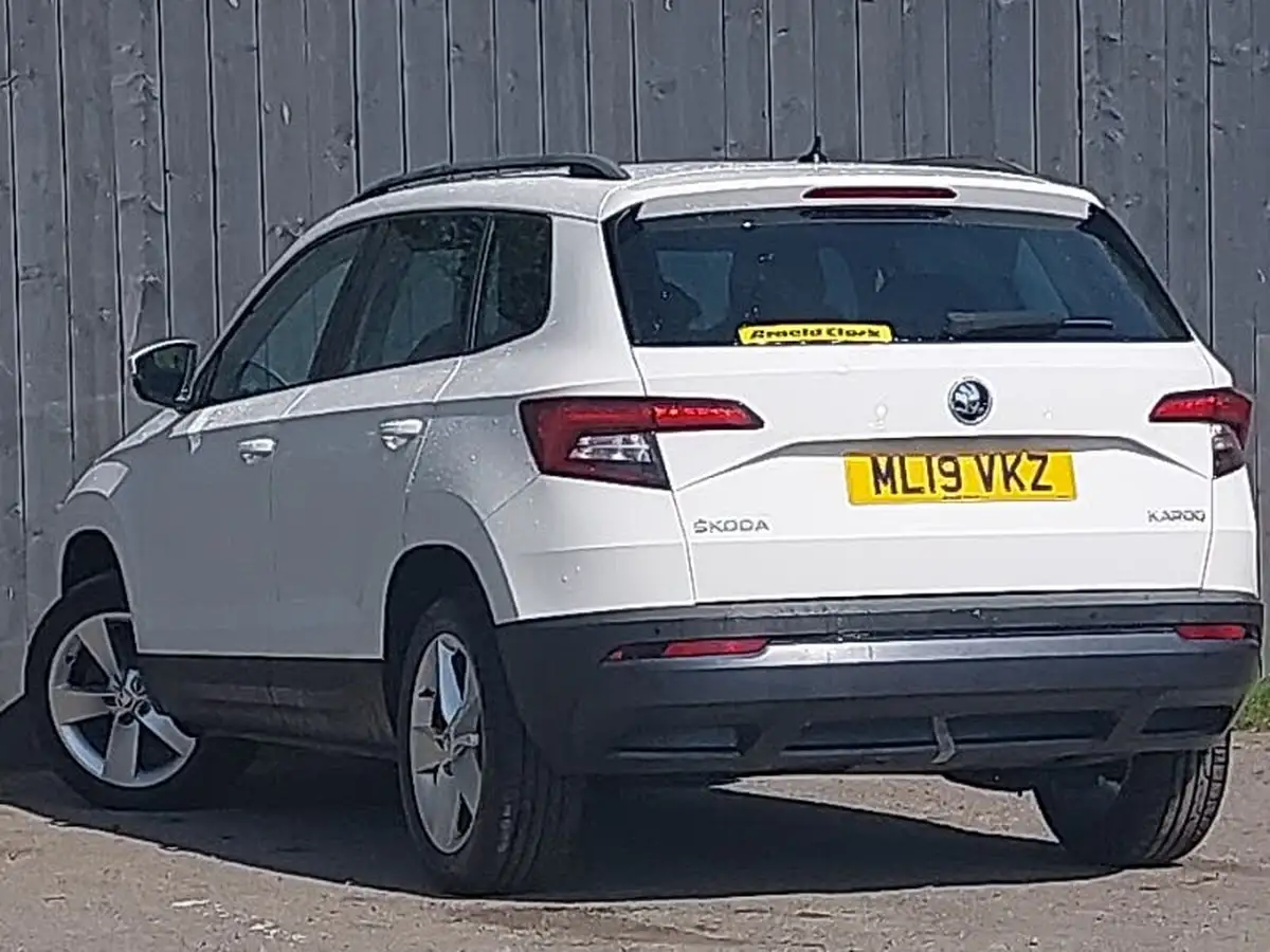2019-skoda-karoq-16tdi-se-big-1
