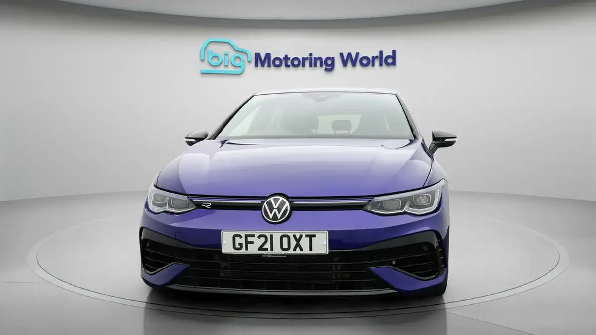 2021-volkswagen-golf-20-tsi-r-hatchback-big-1