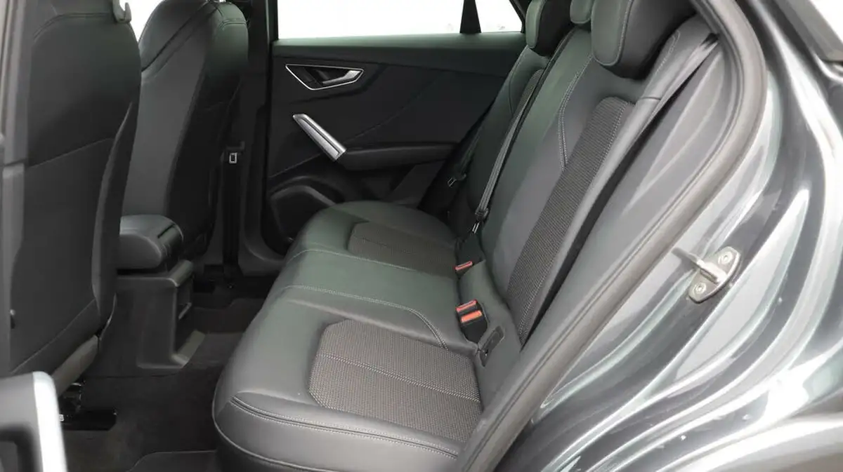 2021-audi-q2-15-35-tfsi-s-line-tronic-big-16