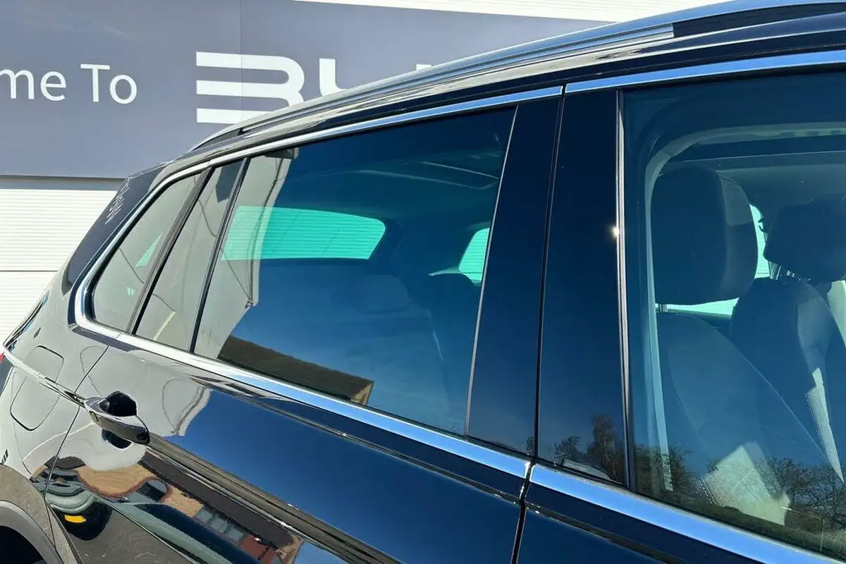 2023-volkswagen-tiguan-14-tsi-elegance-big-13