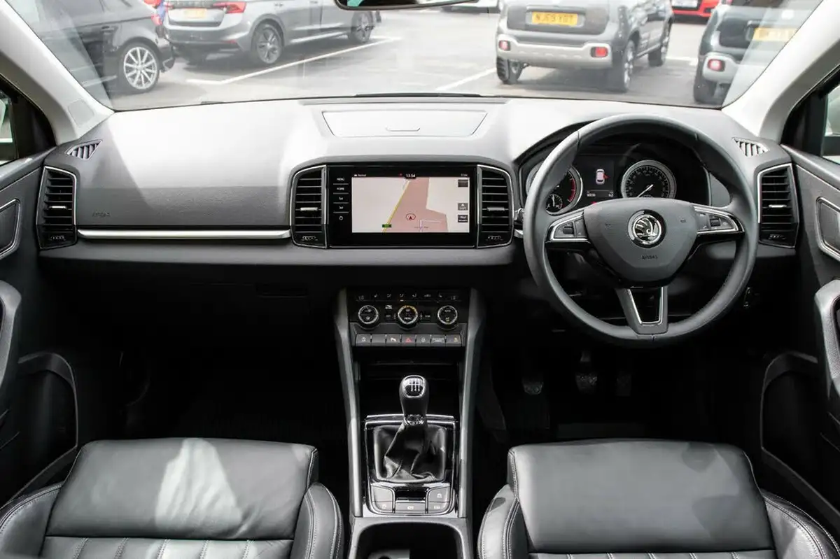 2018-skoda-karoq-15-tsi-edition-ss-big-3