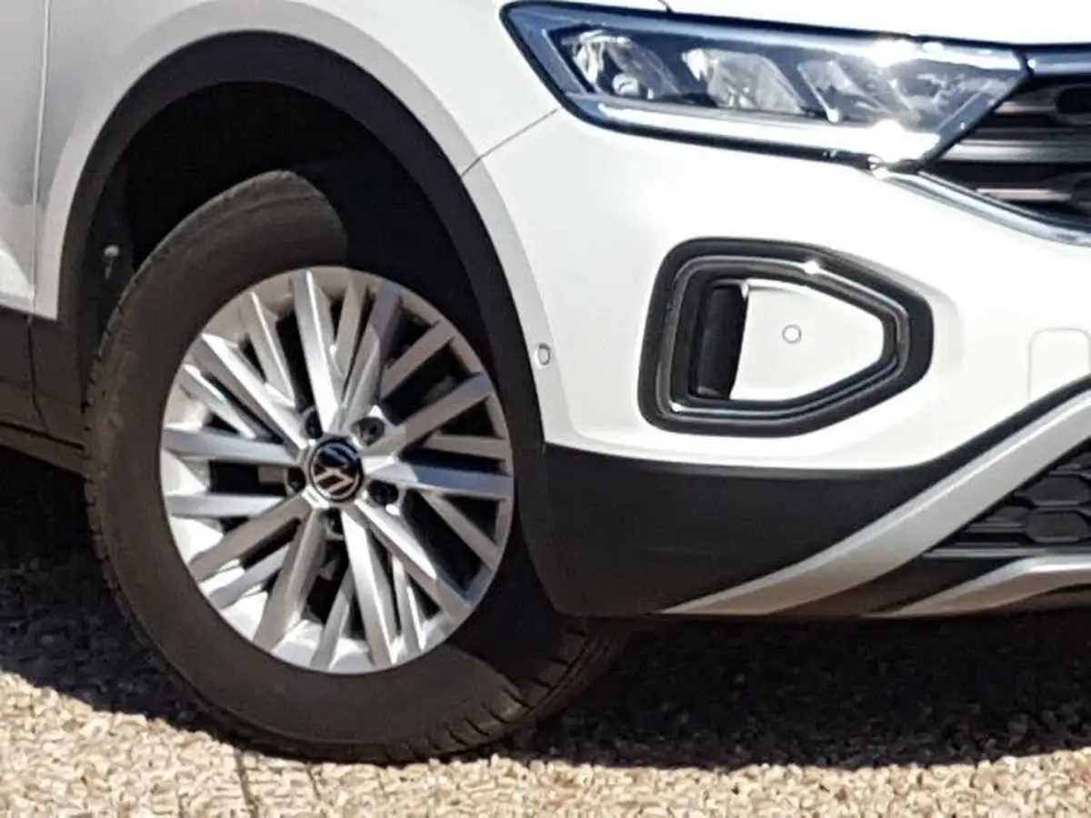2022-volkswagen-t-roc-10-tsi-life-big-8