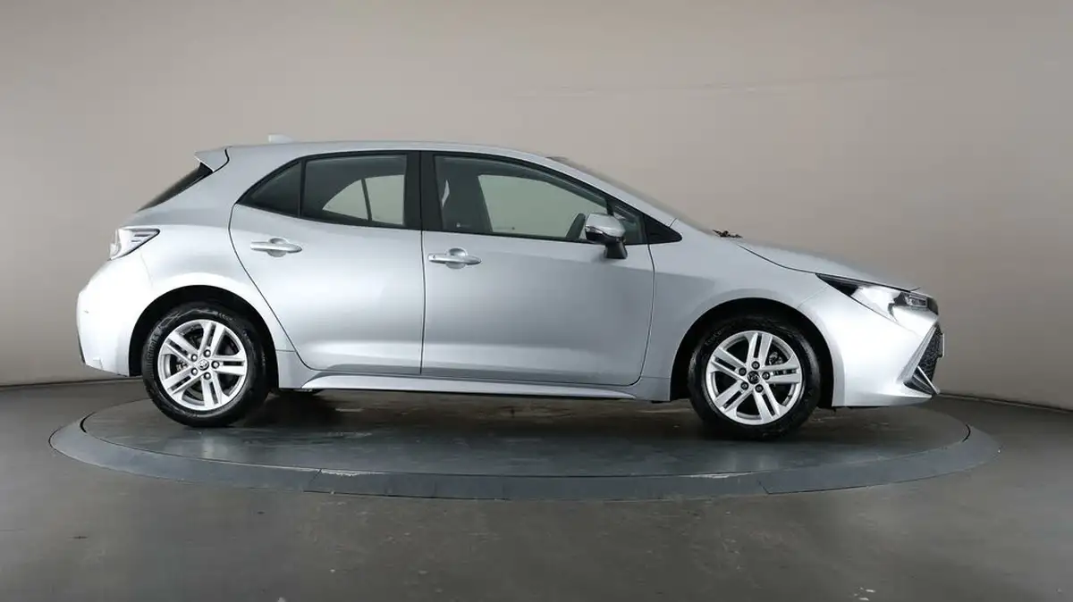 2023-toyota-corolla-18-vvt-i-icon-120bhp-trk-hatchback-5d-big-53
