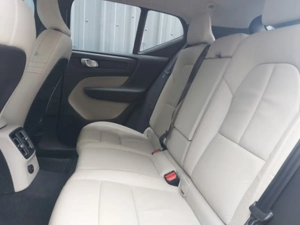 2022-volvo-xc40-15-t5-inscription-pro-big-5