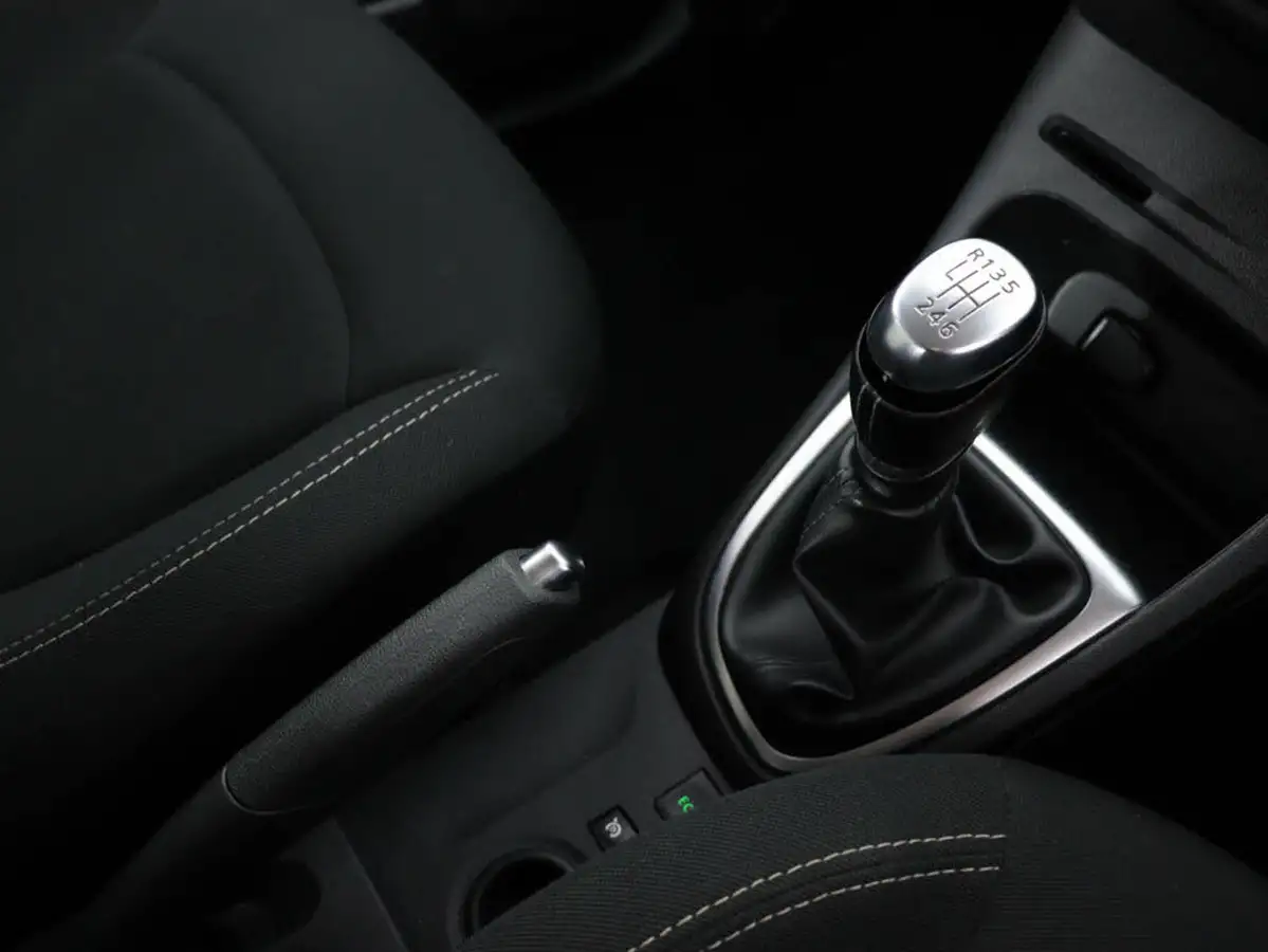 2019-renault-captur-13-tce-iconic-130bhp-ss-big-26