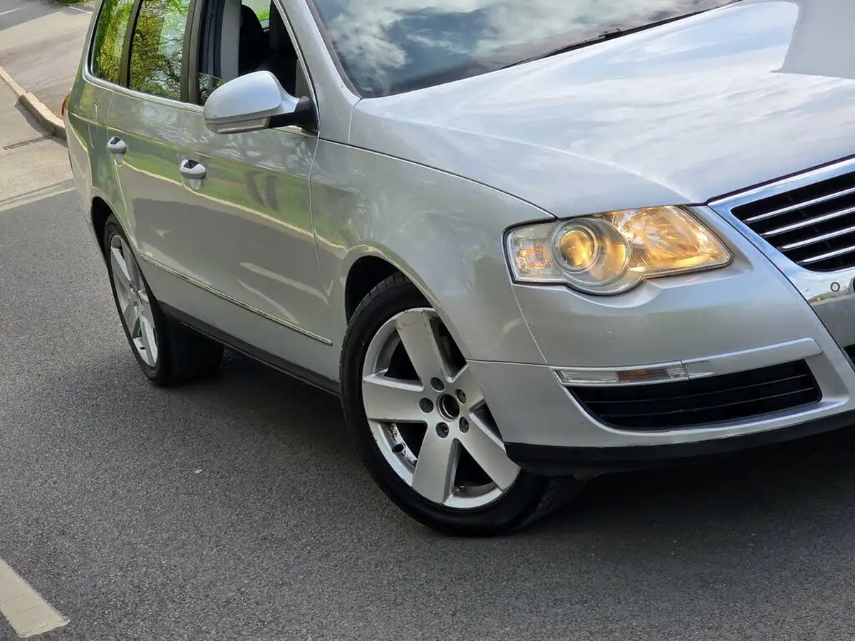 2008-volkswagen-passat-20td-sel-cr-estate-5d-big-34
