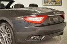 2010-maserati-grancabrio-47-small-21