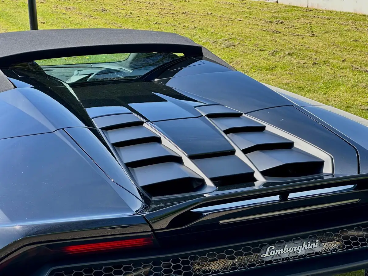 2021-lamborghini-huracan-52-evo-640ps-4wd-spyder-big-11