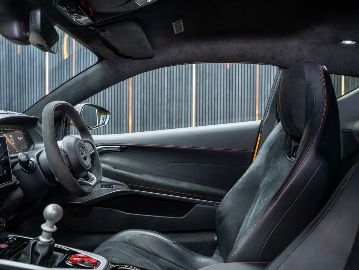 2023-lotus-emira-35-first-edition-v6-big-38