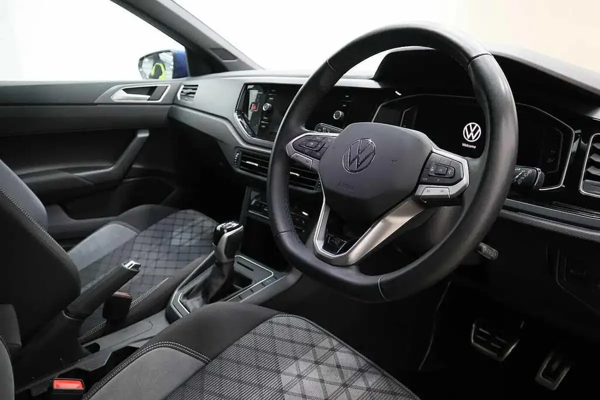 2024-volkswagen-polo-10-tsi-r-line-110ps-dsg-big-6