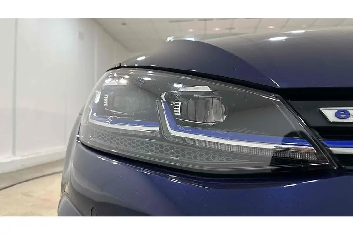 2019-volkswagen-golf-e-e-golf-big-13