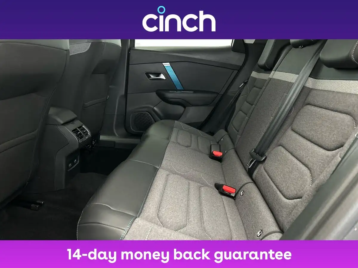 2022-citroen-c4-e-shine-big-13