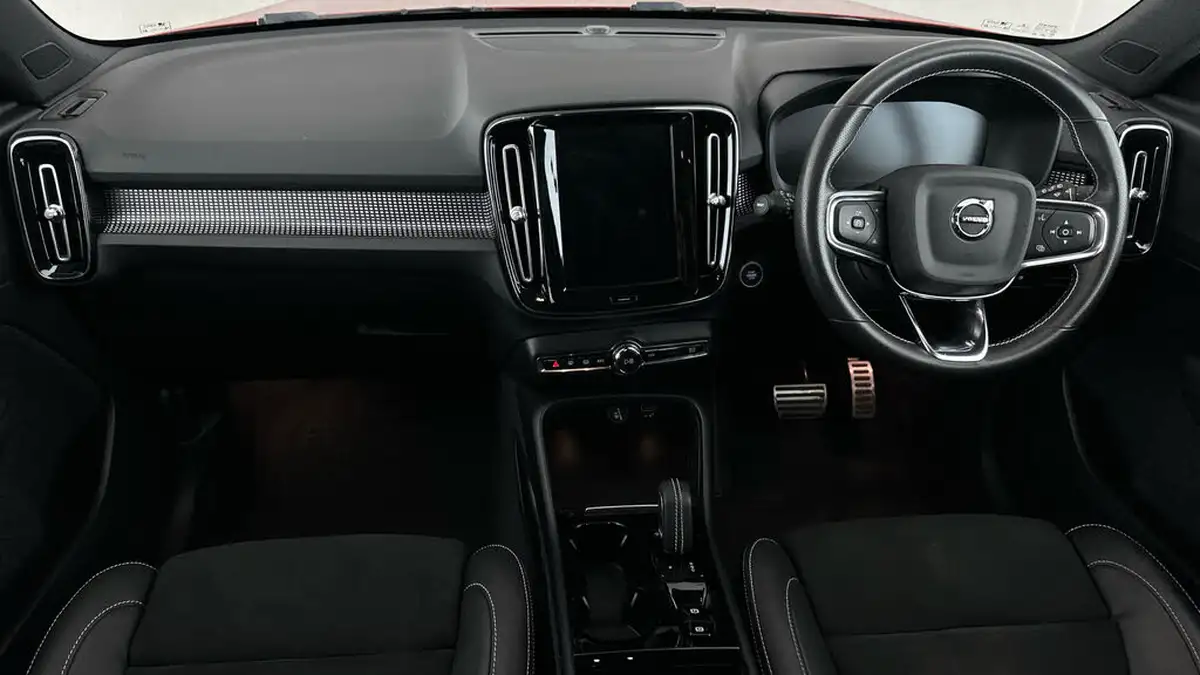 2021-volvo-xc40-15-t5-r-design-pro-262bhp-big-10