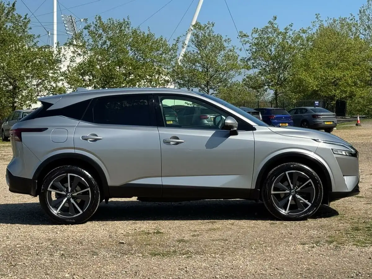 2021-nissan-qashqai-13-dig-t-tekna-140ps-big-12