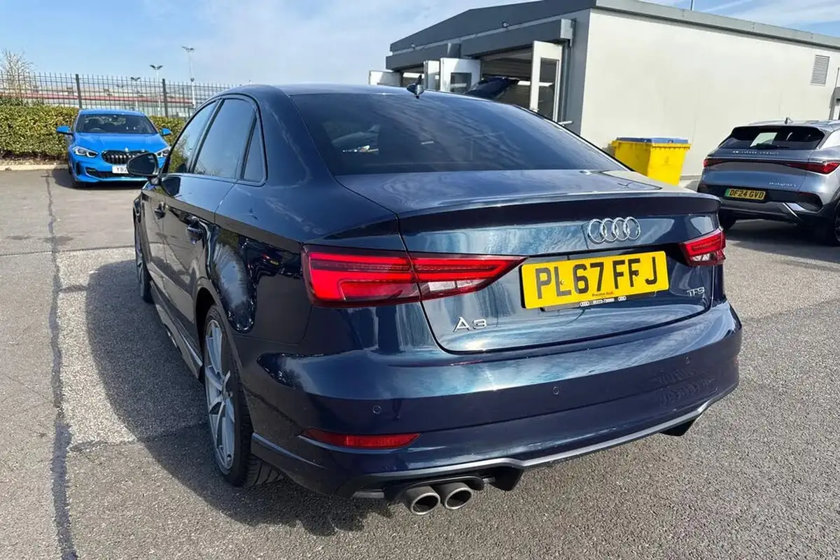 2018-audi-a3-15-tfsi-black-edition-saloon-4d-big-7