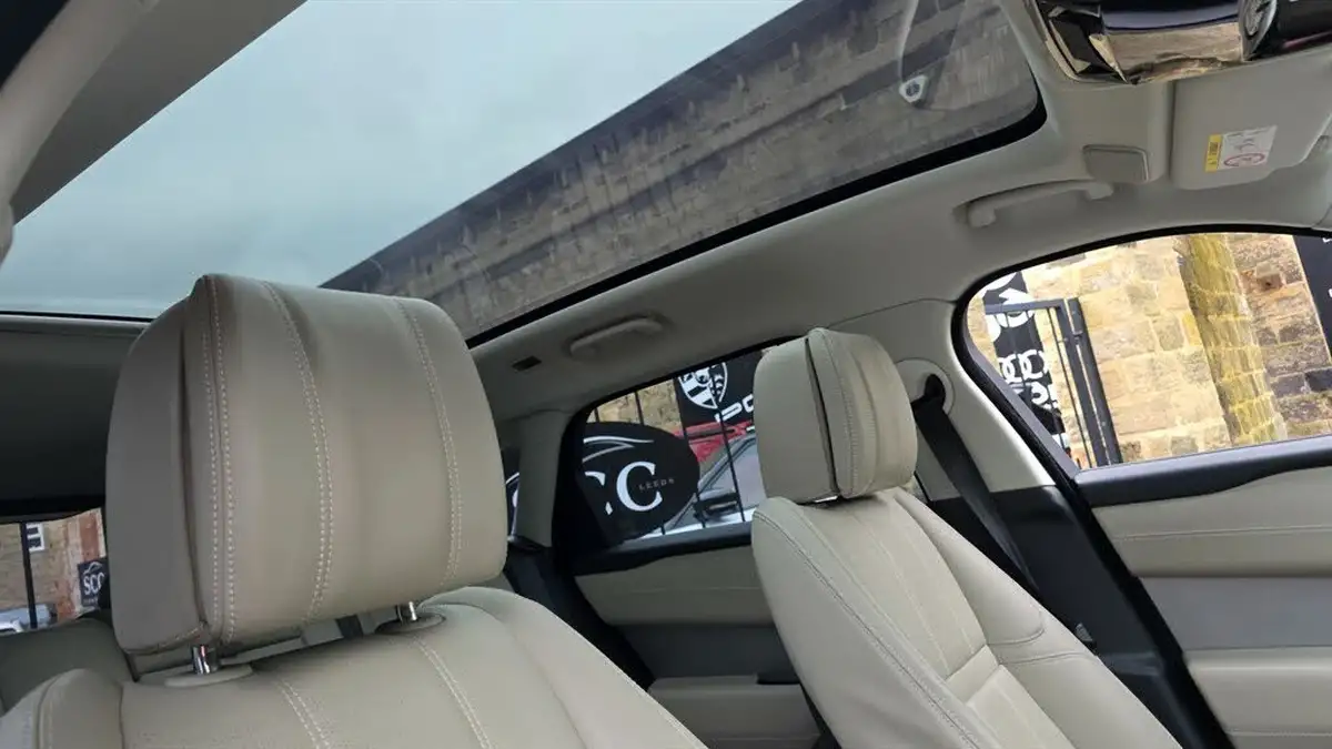 2021-land-rover-range-rover-velar-30-d300-r-dynamic-hse-big-25