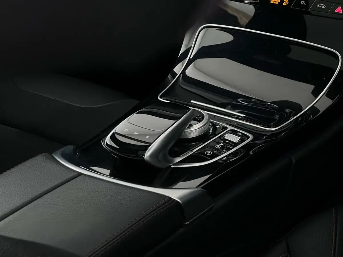 2018-mercedes-benz-c-class-30-c43-amg-367ps-premium-plusss-saloon-4d-big-39