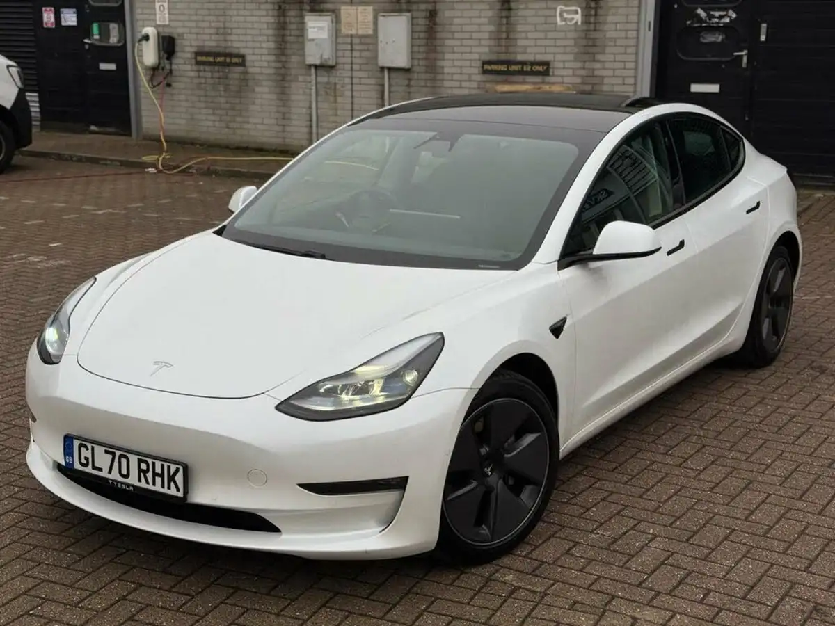 2020-tesla-model-3-e-long-range-big-8