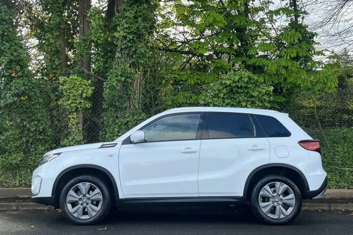 2023-suzuki-vitara-14-boosterjet-sz-t-big-12