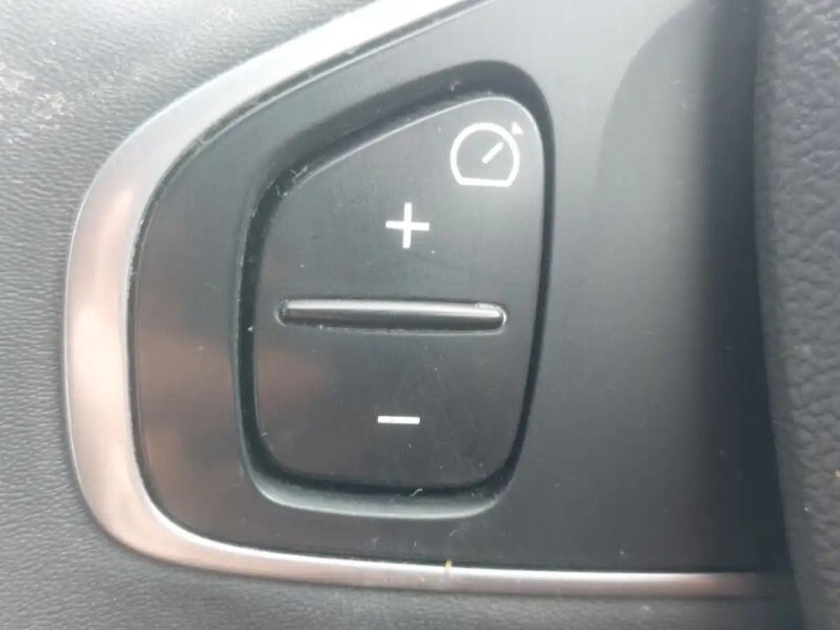 2018-renault-clio-12-dynamique-nav-big-12