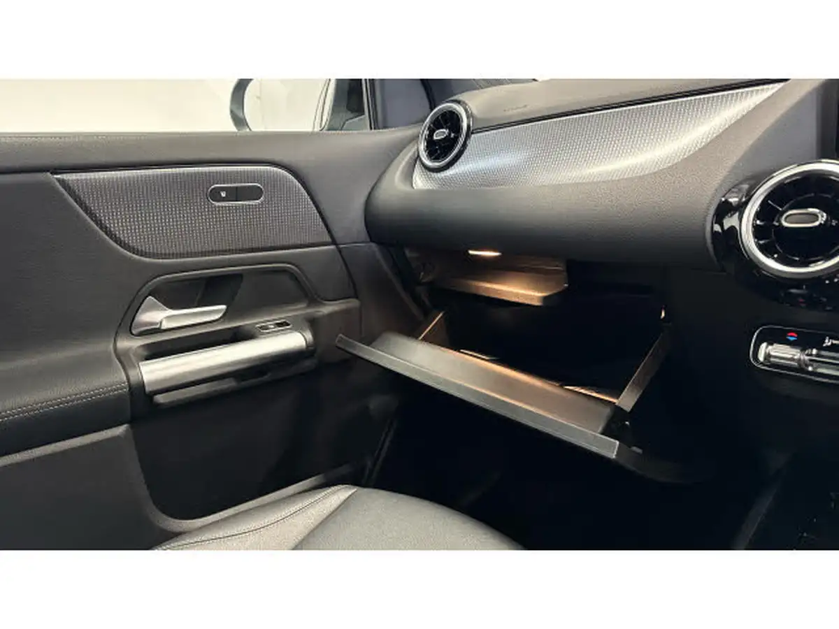 2023-mercedes-benz-gla-class-13-gla-200-sport-executive-station-wagon-big-33
