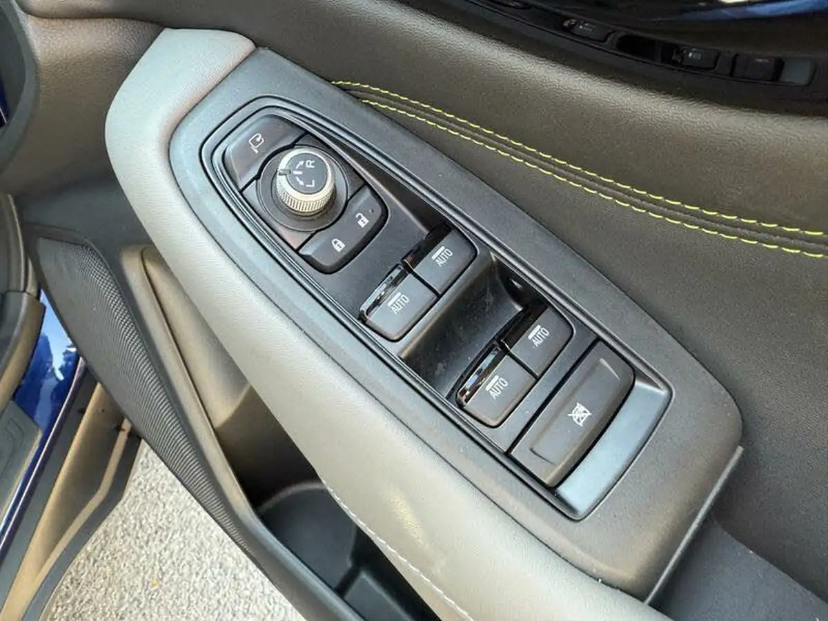 2024-subaru-outback-25i-field-big-21