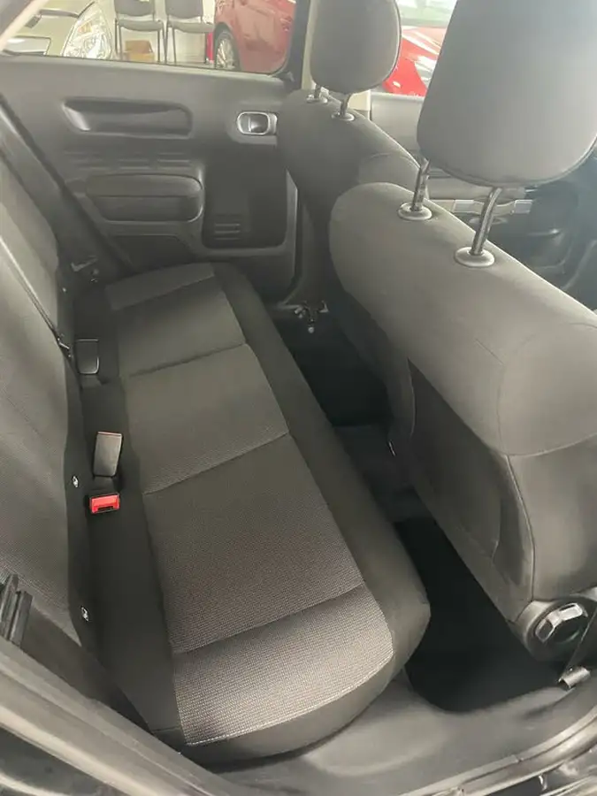 2015-citroen-c4-cactus-16bluehdi-flair-big-9