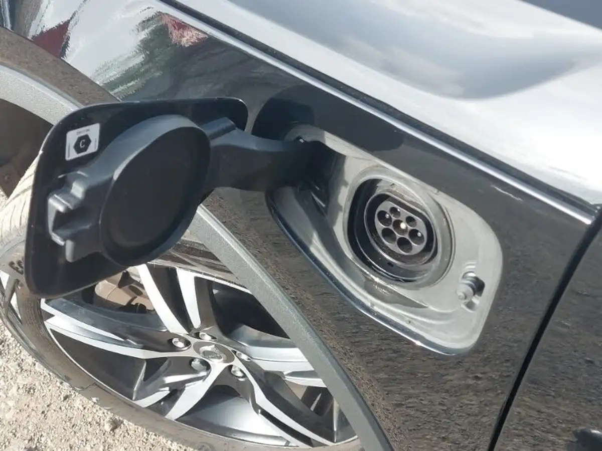 2021-volvo-xc40-15-t4-r-design-208bhp-big-14