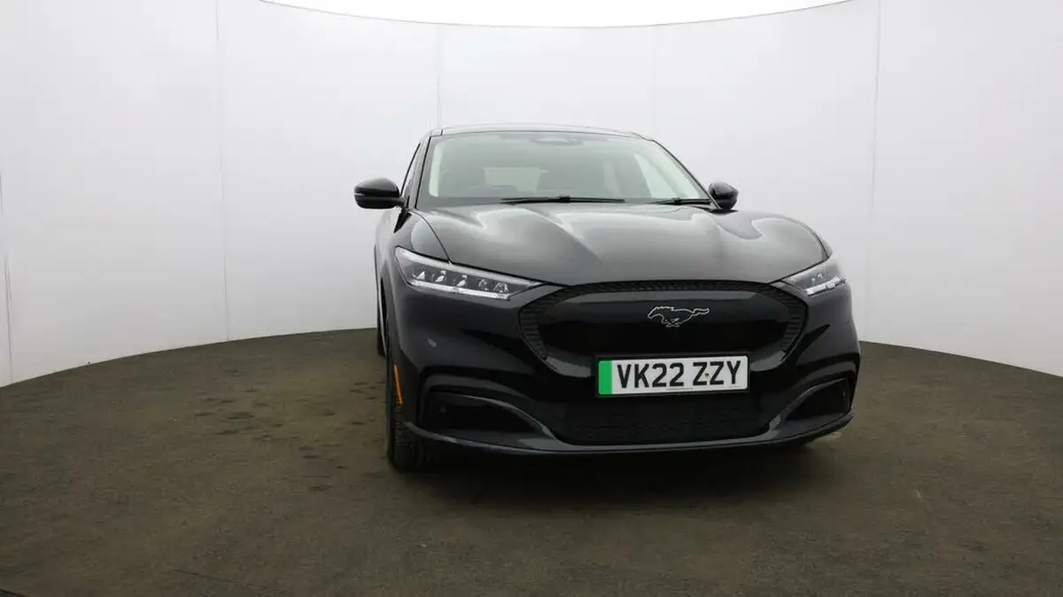 2022-ford-mustang-mach-e-e-standard-range-big-34