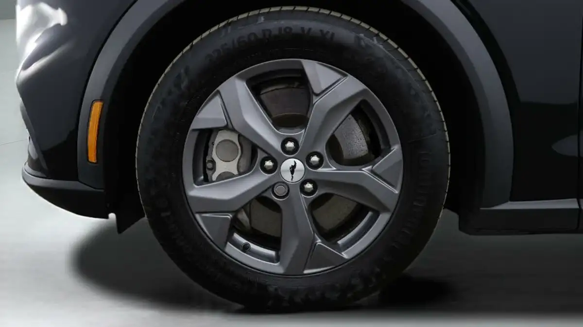 2022-ford-mustang-mach-e-e-standard-range-big-17