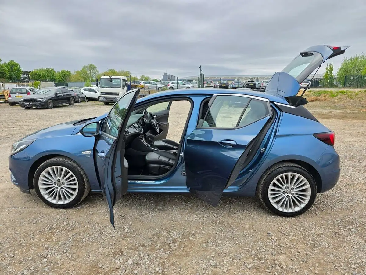 2017-vauxhall-astra-14i-16v-turbo-elite-150ps-ss-hatchback-auto-big-13