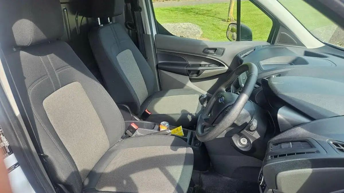 2019-ford-transit-connect-15-ecoblue-l2-240-base-120pseu6dt-big-18