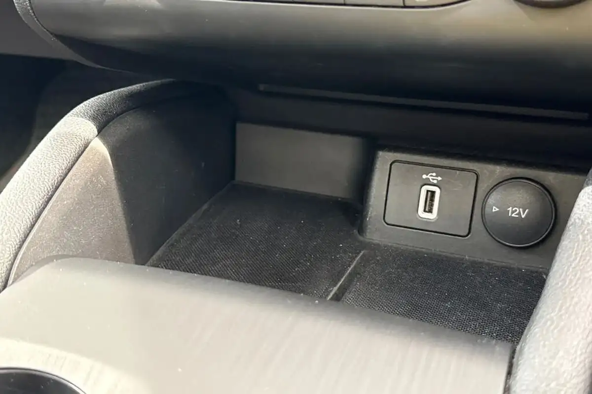 2019-ford-focus-20-st-line-x-estate-auto-big-47
